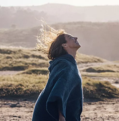 Manera Bamboo Poncho Teal