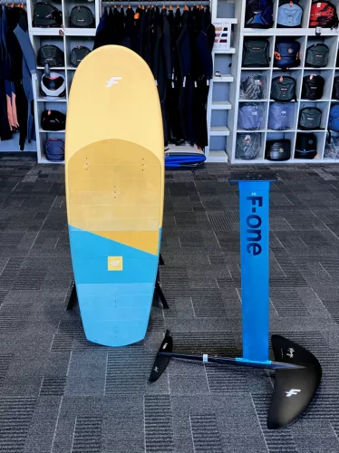 F-One Stig 144 + Mirage Carbon 1000