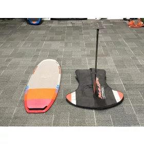 Naish Hover 127L +  Naish Thrust foil szett Mast 90cm