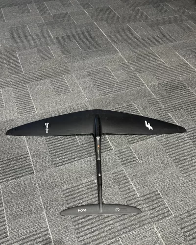F-One Lightwind Set 7Seas 1500-Midlenght 6'2-CWC 7.0