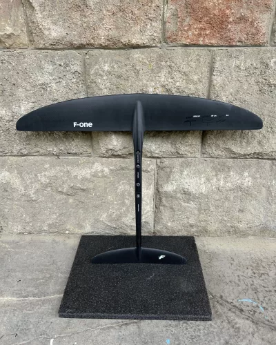 SK8 950 Carbon Plane