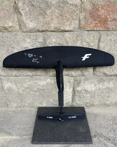 SK8 950 Carbon Plane