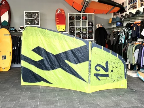 F-One Haladó Kite Szett | Bandit 12m² 2019 + Brunotti Hawk + Bar & Trapéz